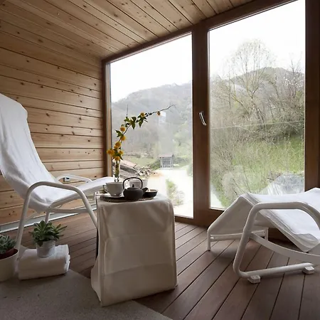 Centro De Ecoturismo Tierra Del Agua * Caleao